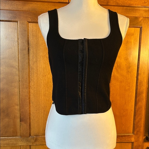 Sincerly Jules Tops - Sincerely Jules Black Ribbed Corset Style Cropped Tank Top  Sz L